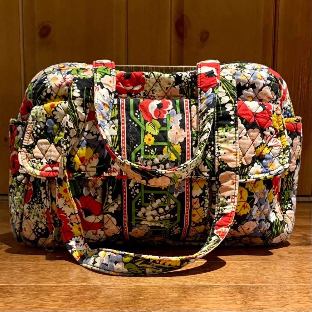 Large quilted Vera Bradley floral bag